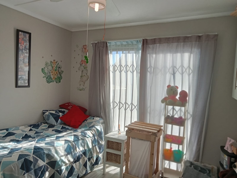2 Bedroom Property for Sale in Sunnyridge Eastern Cape